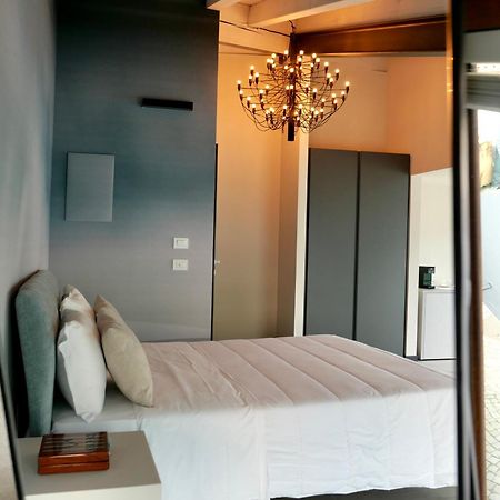 Monte Isola - Decio Rooms Ngoại thất bức ảnh