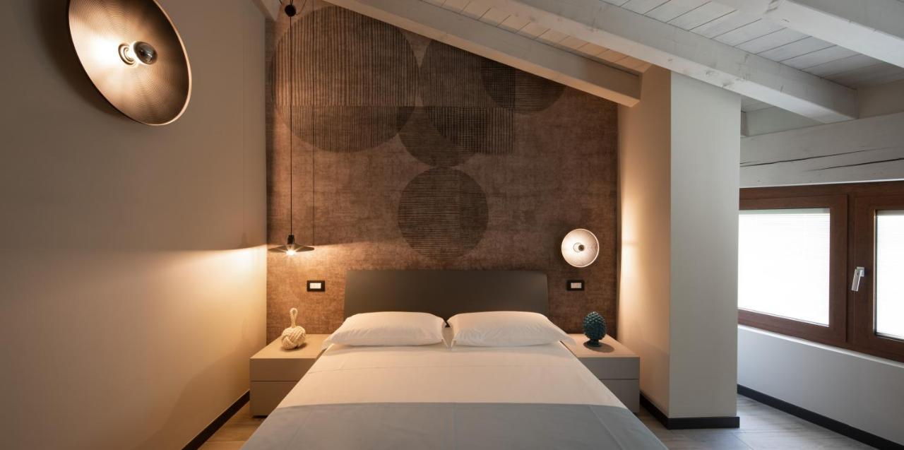 Monte Isola - Decio Rooms Ngoại thất bức ảnh